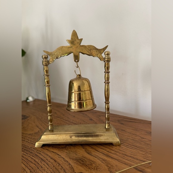 Vintage Chinese Brass Bell & Stand Fish Decoration On Top W/ Striker Gold Color - Picture 3 of 8
